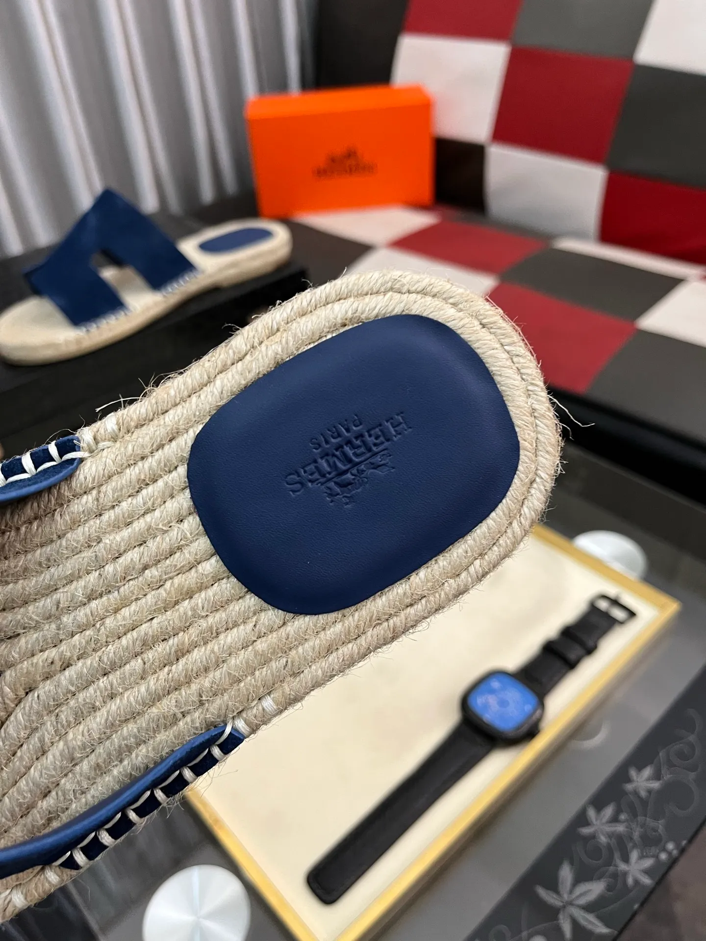 Men's shoes 💰320⌚️⌚️《HERMES》Hermès 💁♂️Men's casual slippers, quality comparison at counters🧚🏿♂️ The first layer of the upper is imported high mercerized matte, purely hand-drawn, raw rubber breathable and non-slip outsole, the lining is breathable and comfortable lambskin, the density is 100% comfortable, the original rubber outsole is wear-resistant and has a code number of 38-44. Can be customized 45-46-47